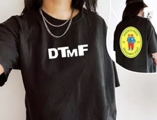 Bad Bunny Debi Tirar Mas Fotos Unisex Shirt, DTMF Merch T-Shirt