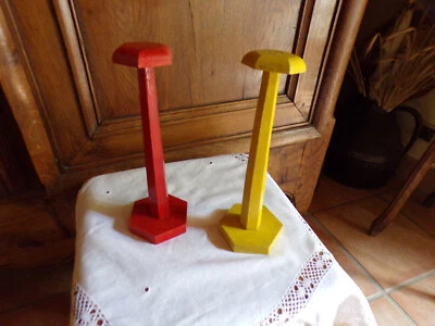 Anciens porte-chapeaux en bois,vitrine,béguin,décoration,20e siècle - Photo 1/4