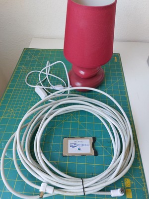 Modul für Fernseher, Kabel für Fernseher, Nachttischlampe