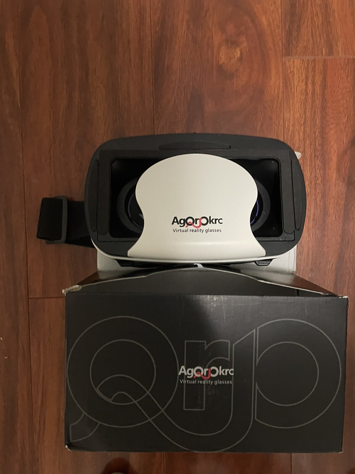 Adjustable HD 3D VR Headset with Controller for Immersive Virtual Reality-image