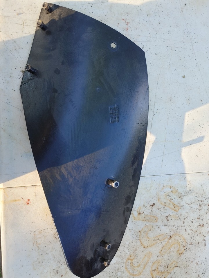 Wiese Right Side Plow Moldboard 7/16" Bolts NU1036 for John Deere Plows