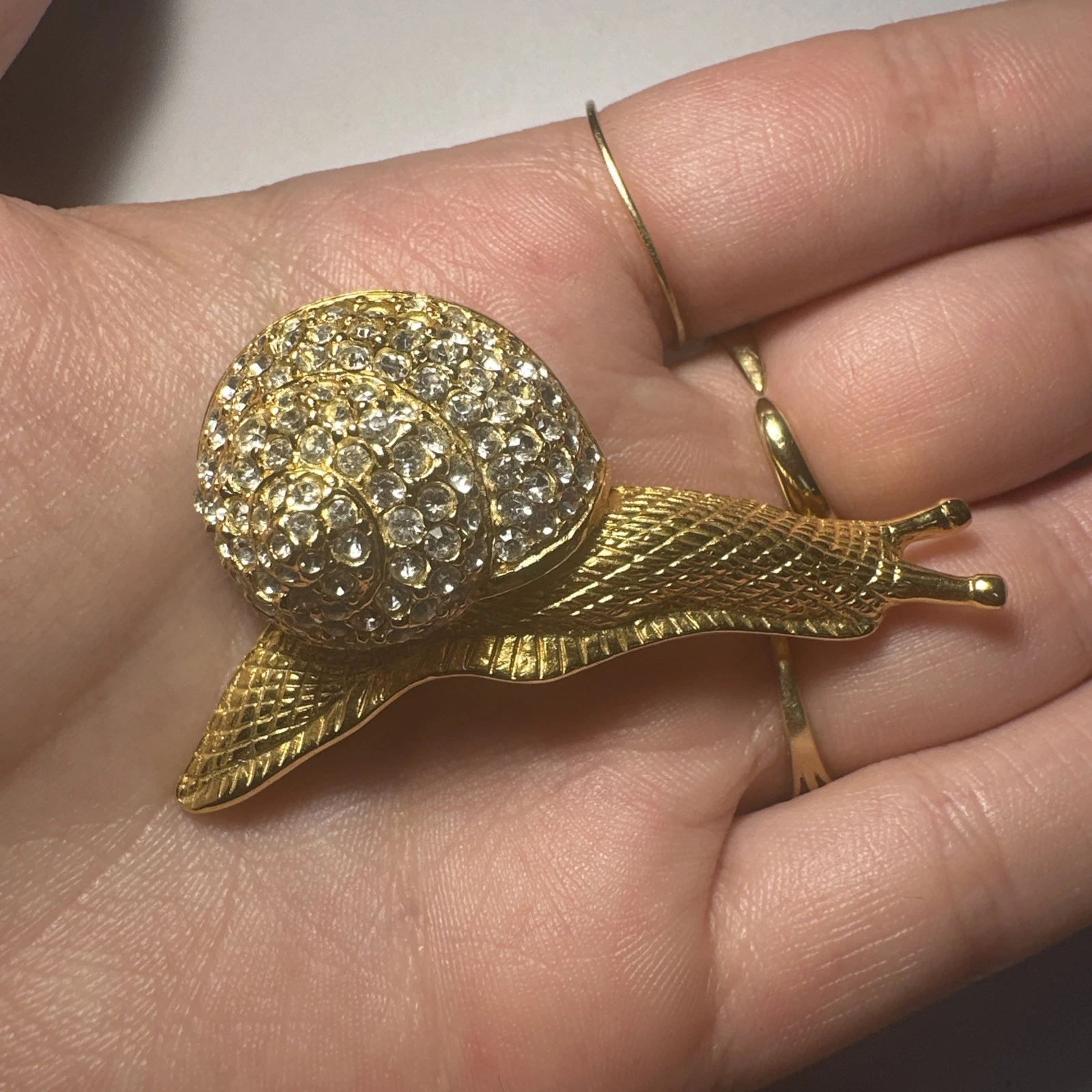 Broche Escargot Doré Avec Strass Bijoux Fantaisie