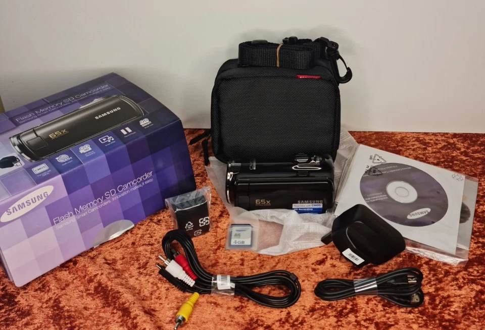 Samsung SMX-F700BP Flash Memory Camcorder (Opened - Unused) - Image 2 of 4