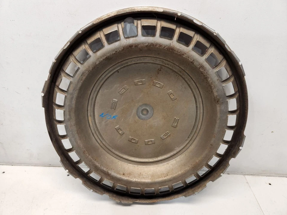 1972-76 Dodge Dart Wheel Cover - 14" / 33-Slot Type *PAIR* - Image 3 of 4