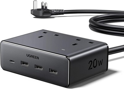 UGREEN Verlängerungskabel 2-fach 4 USB Slots 1,5m Kabel 2990W schwarz