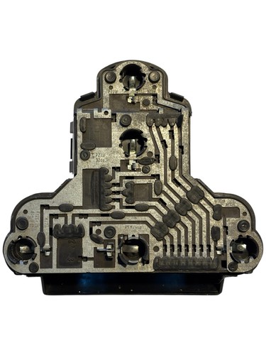 VW Golf 3 Lampenträger Hinten Links oder Rechts 1H6945520