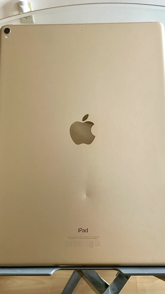ipad pro 12.9 2nd gen 256gb wifi - Image 4 of 4
