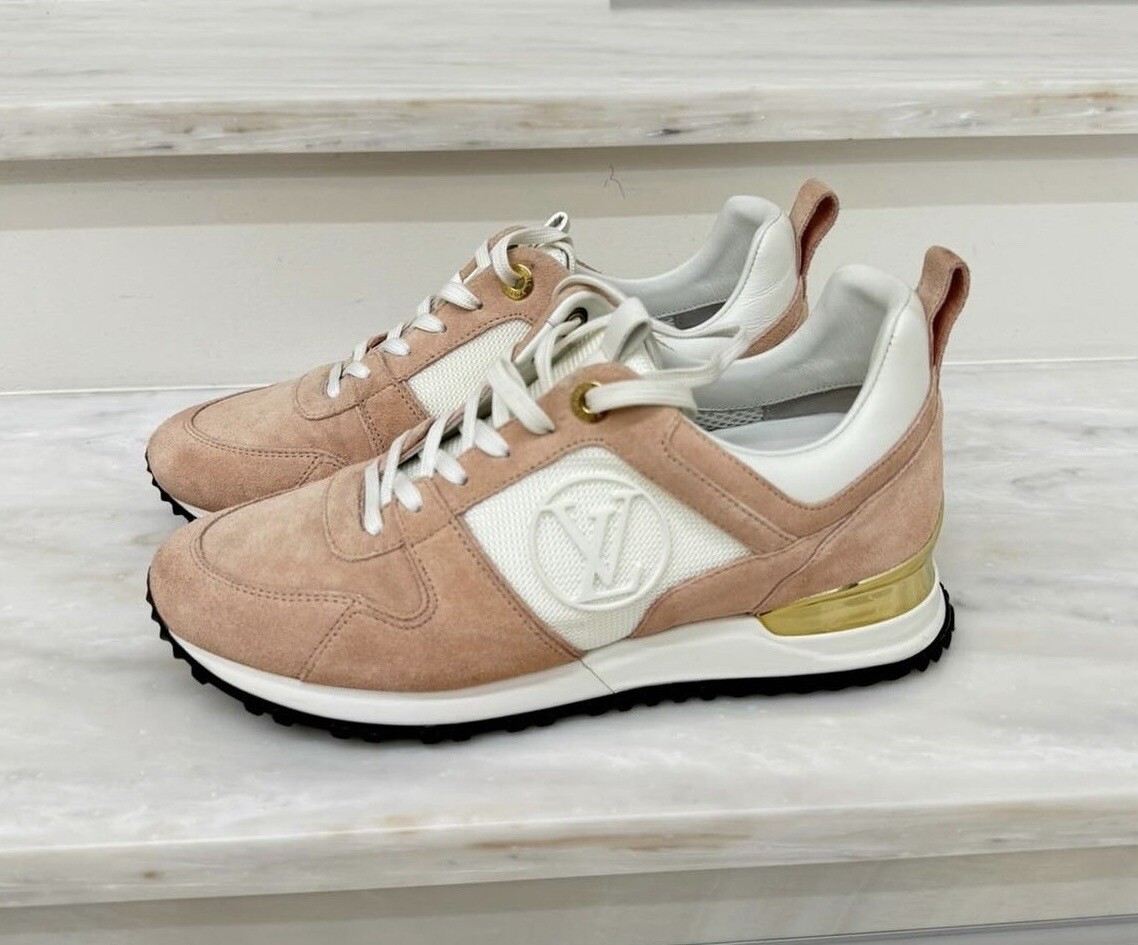 Authentic Louis Vuitton Run Away Pink Suede Leather Logo  display picture 1