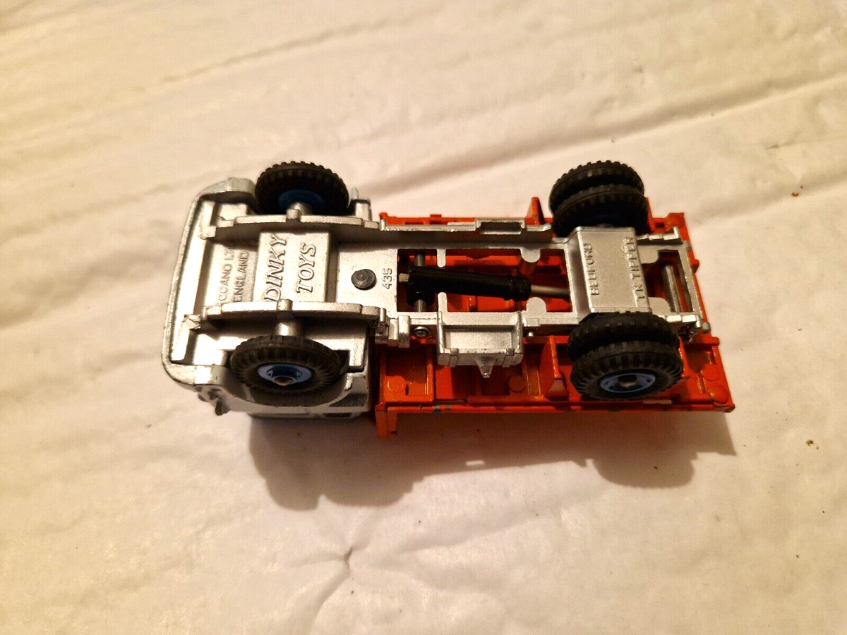 VINTAGE 1960'S DINKY TOYS 435 - BEDFORD TK TIPPER DIECAST MODEL