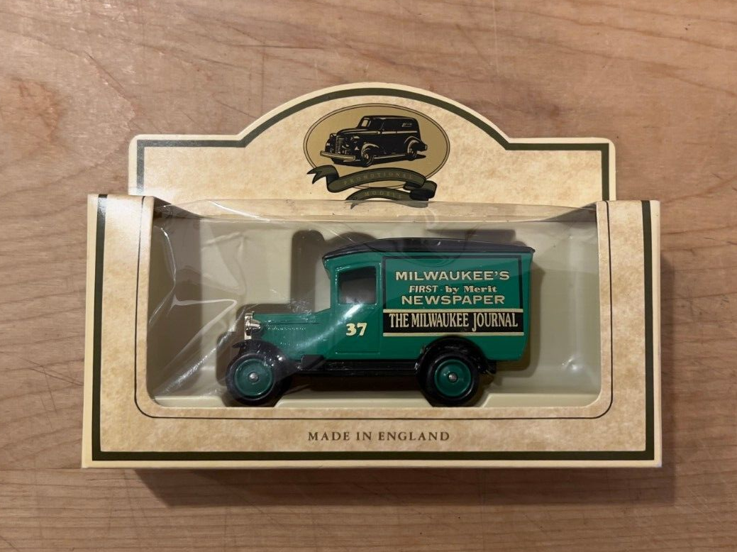 LLEDO Die-Cast &ldquo;The Milwaukee Journal&rdquo; Delivery Truck - Made in 