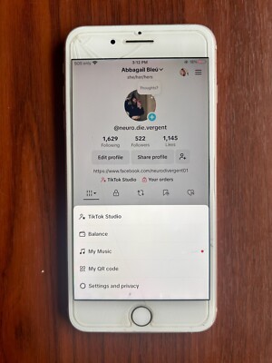 Apple Iphone 8 plus unlocked 256gb *WITH TikTok APP* used