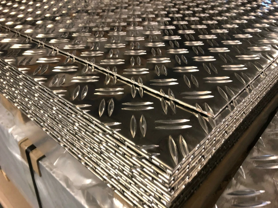 Tôle Aluminium Riffelblech Warzenblech Grain 1,5/2 2,5/4 3,5/5 5/6,5 8/9,5 - Photo 1/4