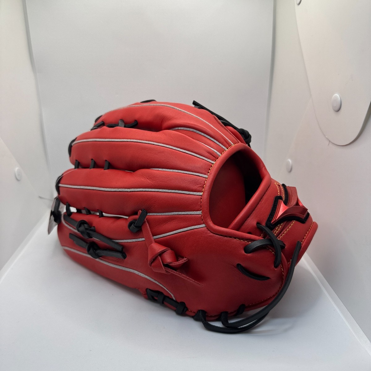 Mizuno Will Drive Red IBE Outfield Softball Glove Size 14 RHT