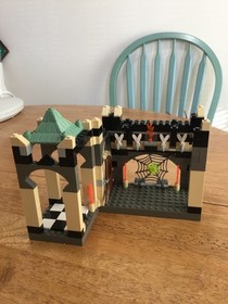 LEGO 4704 Harry Potter: Socerer's Stone The Chamber of the Winged Keys Complete