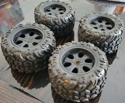 4x Proline MOAB 1/8 Monster Truck Tires Hex Wheels Traxxas Lightly Used