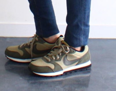 749794 nike