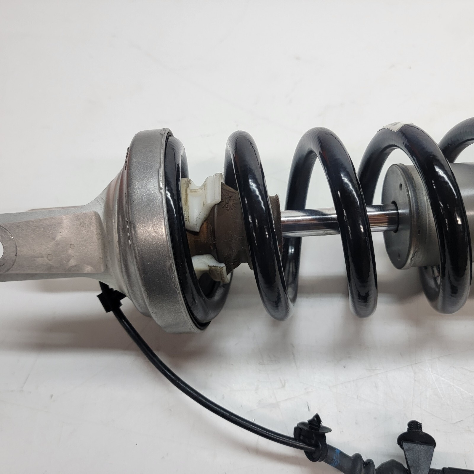 LAMBORGHINI AVENTADOR LP740 S LP750 SV FRONT SHOCK ABSORBER OEM 470412019S
