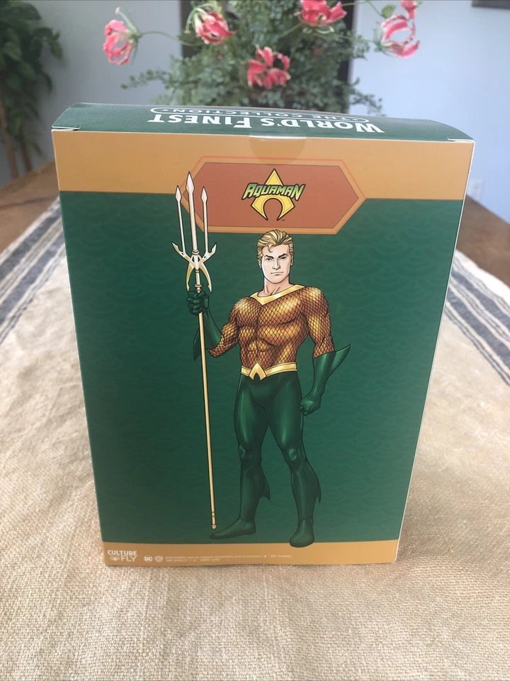 Culturefly Toys, Movies & More Aquaman New Foto 3 de 3