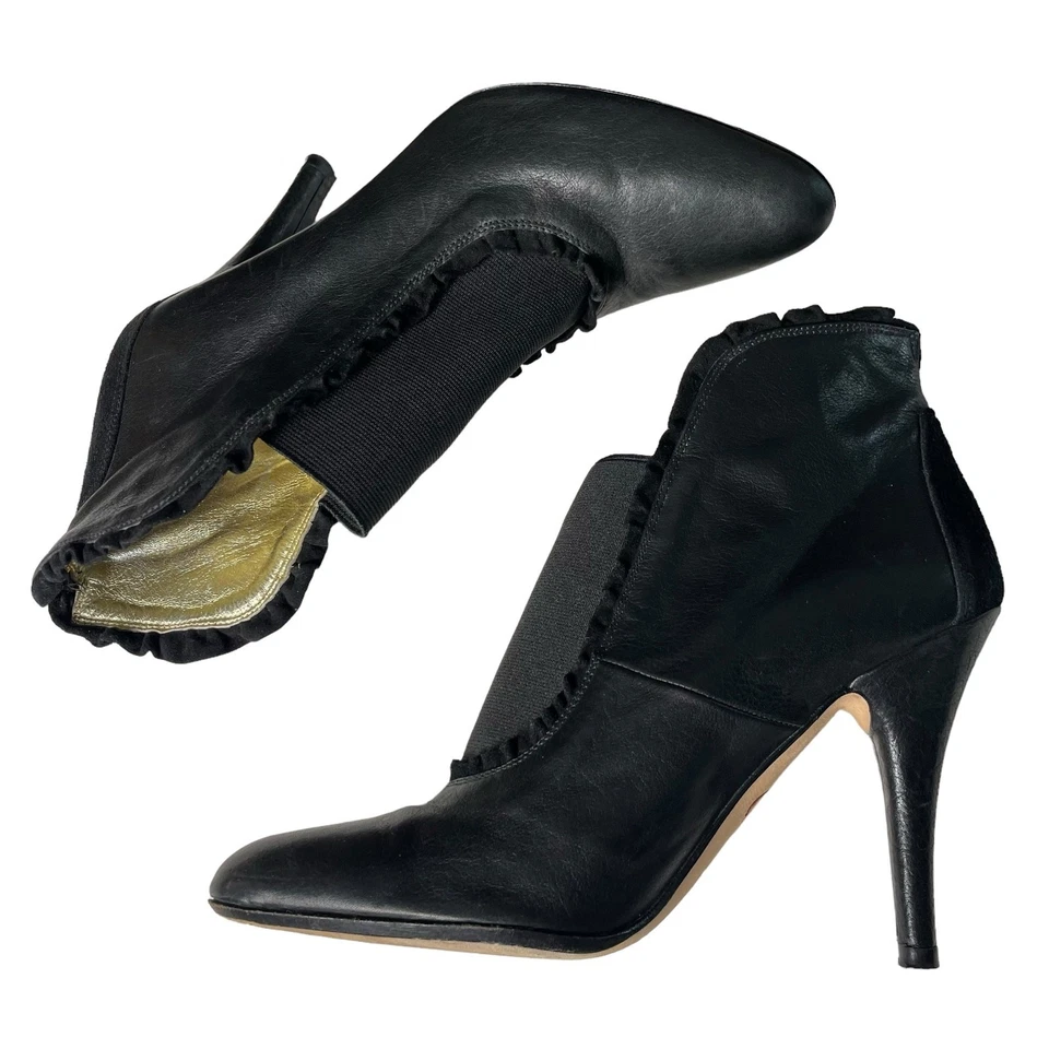 Botín Te Casan con volantes sin cordones en el tacón negro talla 8/38 Foto 4 de 4