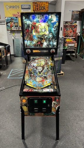 DATA EAST HOOK PINBALL MACHINE FULLY REFURBISHED PLAYS GREAT ROBIN WILLIAMS