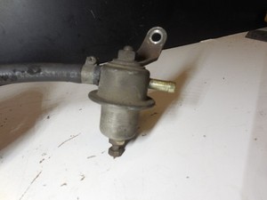 Fuel Pressure Damper 0280161002 730 Regulator 72-76 Mercedes Benz R107 450SL SLC
