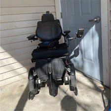 Permobil Corpus f3 with all seat functions
