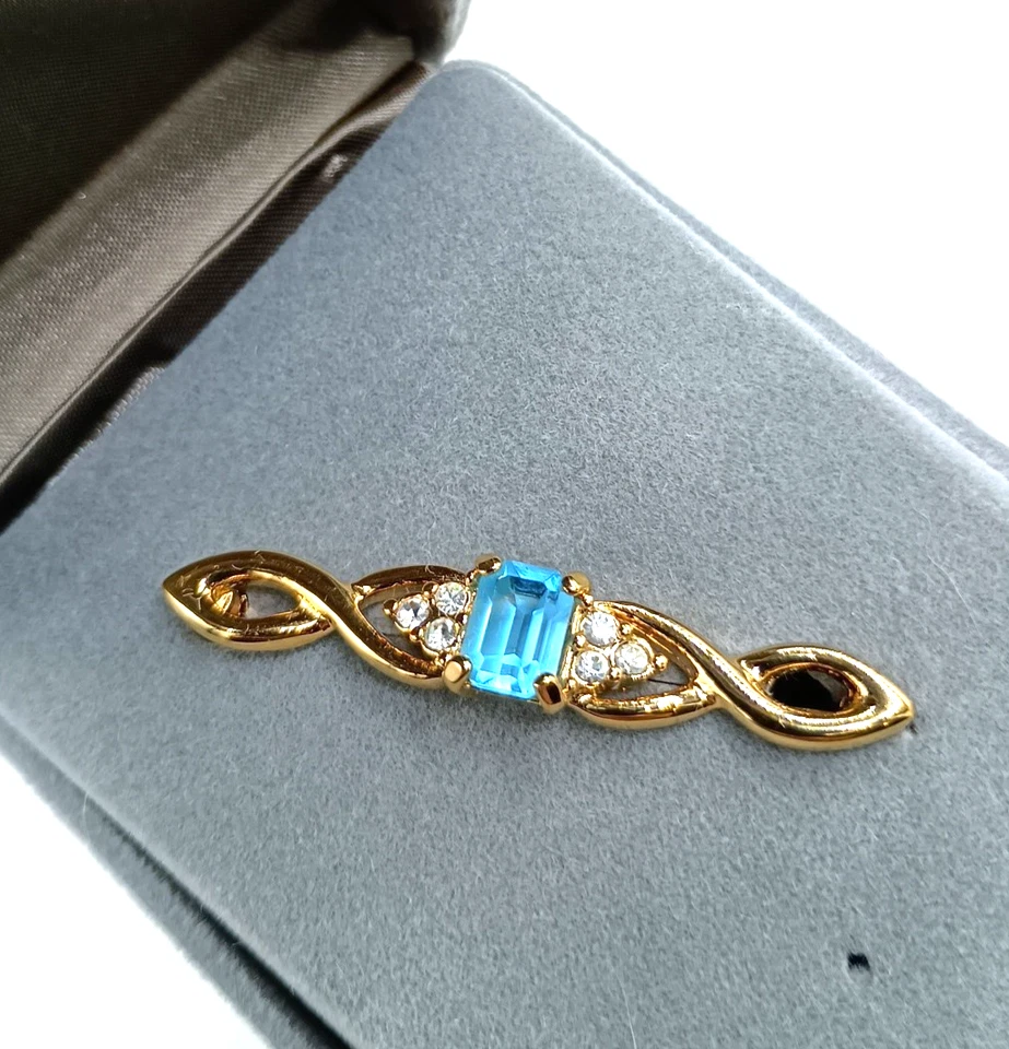 "Pin broche barra vintage aguamarina y cristal austriaco chapado en oro de 18 quilates caja de regalo de 2""" Foto 3 de 4