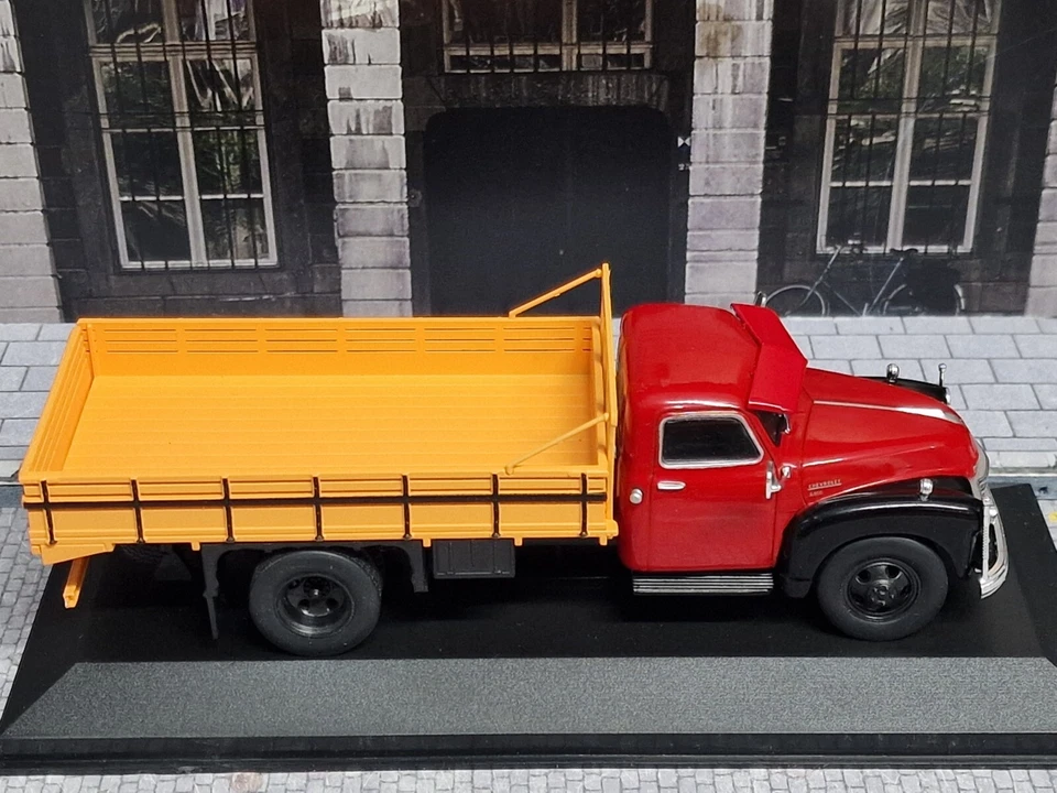 WHITEBOX 1/43 - CHEVROLET 6400 CASSONATO 1954 - Immagine 3 di 4