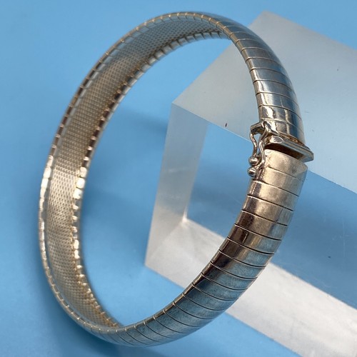 PR 925 Italy/Sterling Silver Omega Bracelet/w/Nice Guard/No Dents/1980's/VTG - Picture 12 of 13
