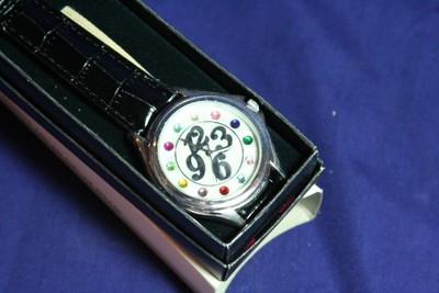 ✔️NWT AVON Rhinestone Rainbow Watch Amazon.com: Lancardo Women main image 4