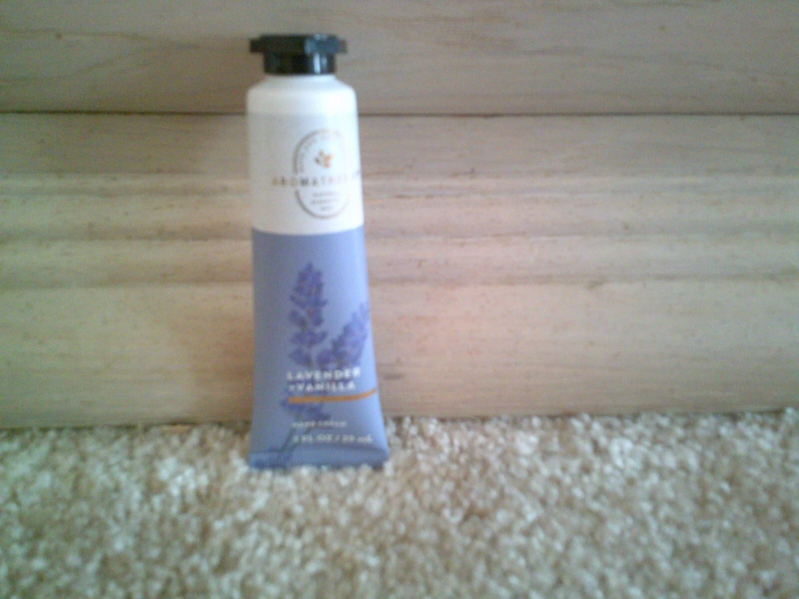 Bath & Body Works Aromatherapy "Lavender Vanilla" Hand Cream