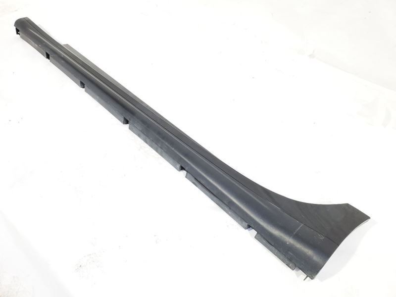 2014 2015 2016 2017 Maserati OEM Left Rocker Panel Moulding Skirt Pulled Clip