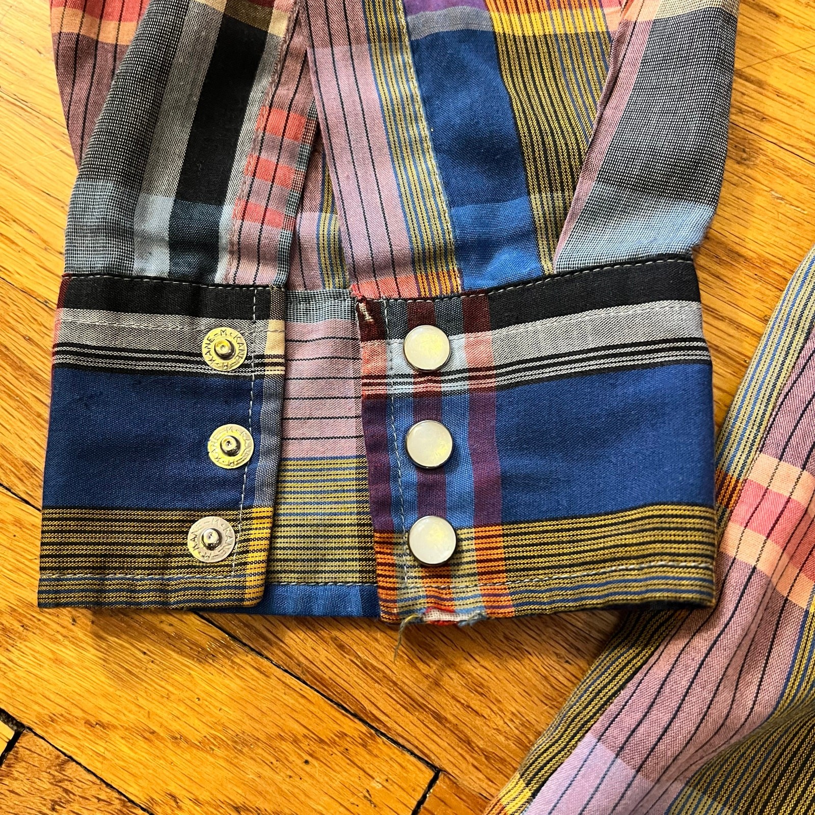 Wrangler Shirt Mens 17 1/5 36 Cowboy Cut X-Long Tails Long Sleeve Pearl Snap 