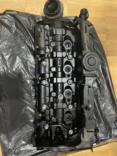 Original BMW B47 Zylinderkopfhaube 1112 8581798