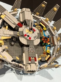 LEGO Star Wars: Millennium Falcon (4504) - NEAR COMPLETE - PLEASE READ**