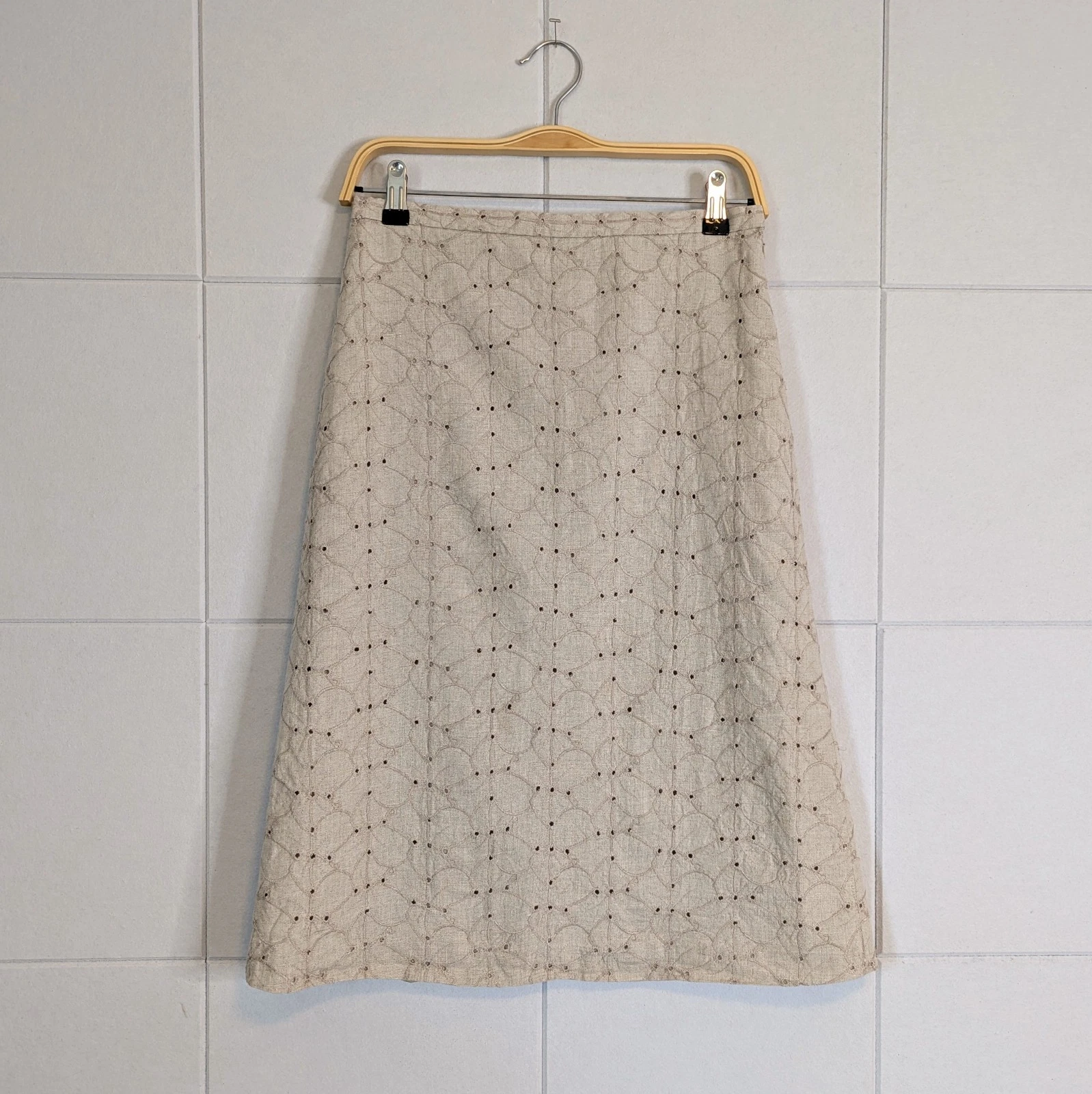 Eddie Bauer 100% Linen Eyelet Beige A-Line Flare Skirt Size 6