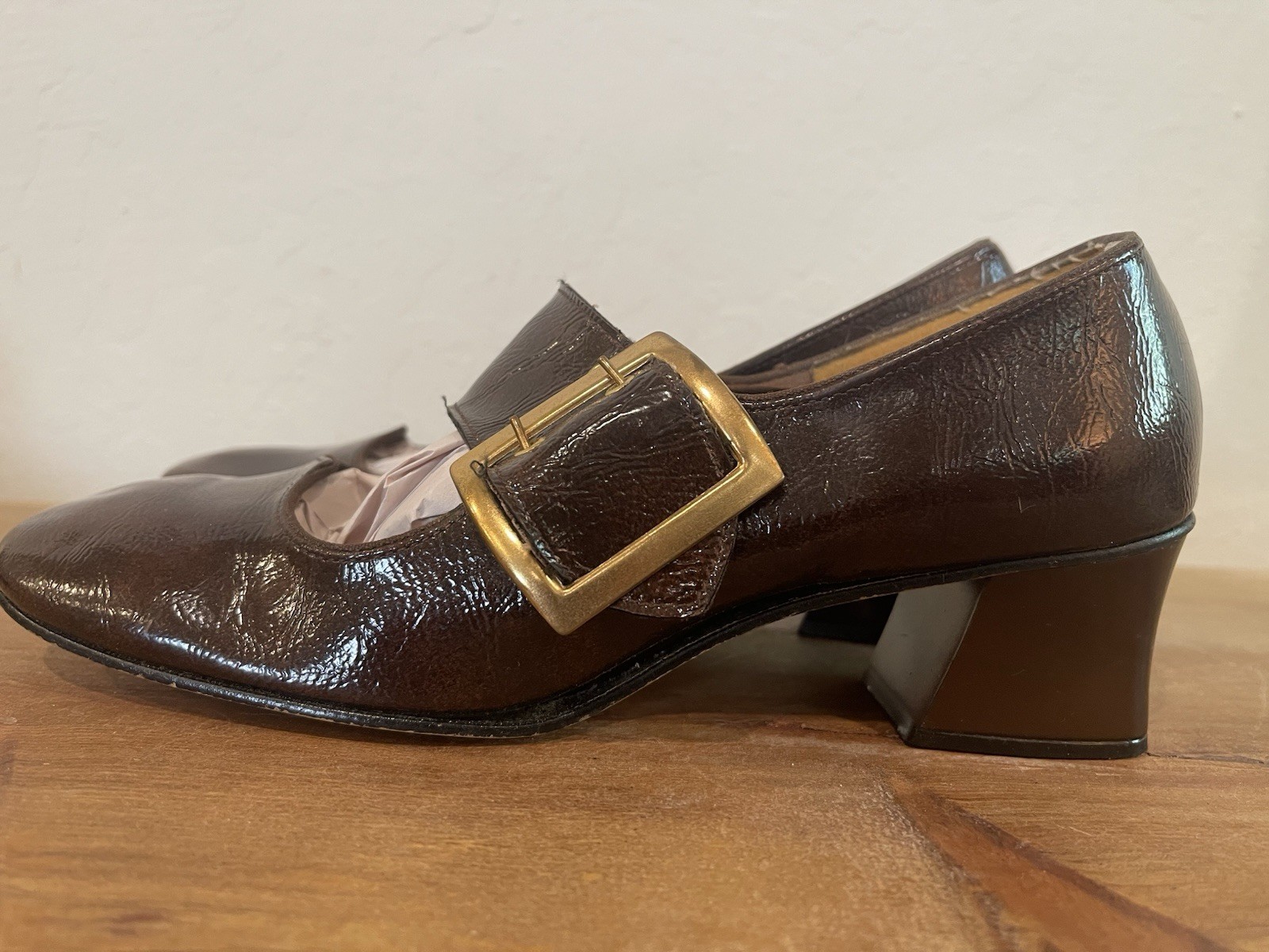 Vintage Carol Brent (Montgomery Ward) 60s Mod Brown Gold Buckle Shoes 7AA