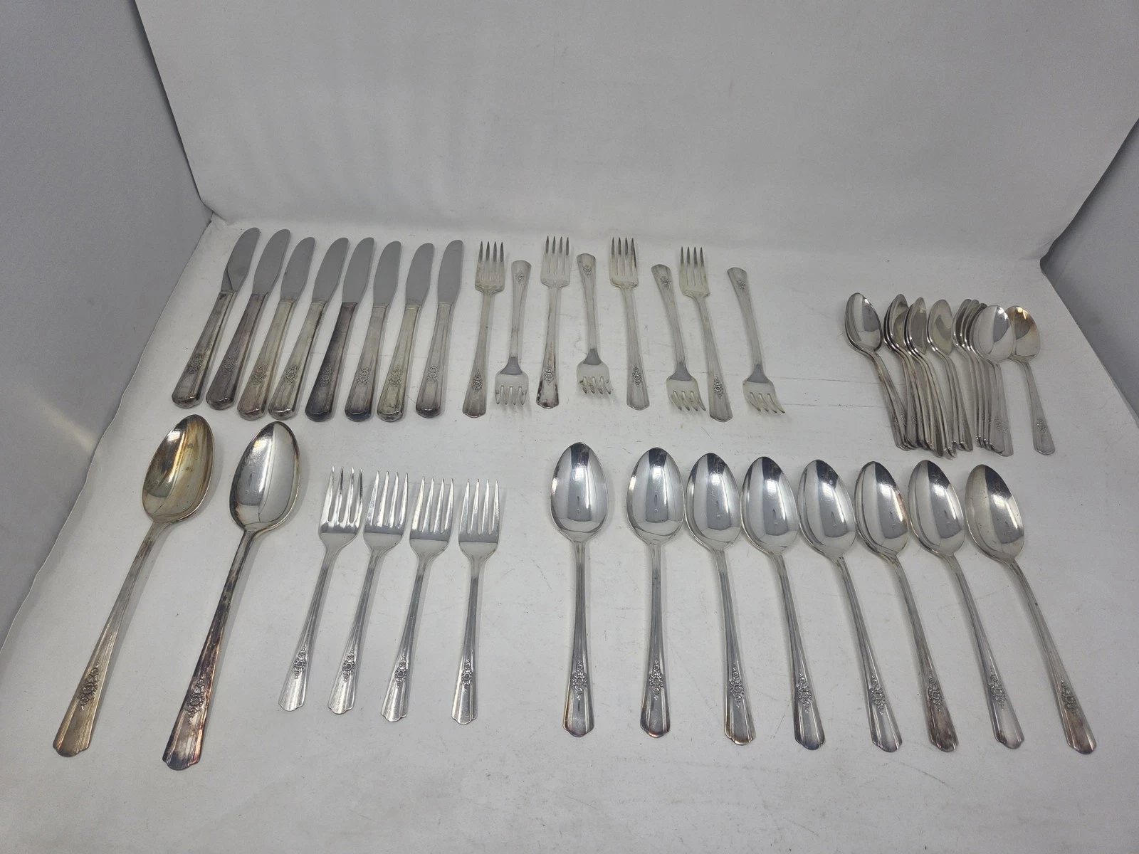 Lot of 46 Wm. Rogers International Desire Silverplate Flatware