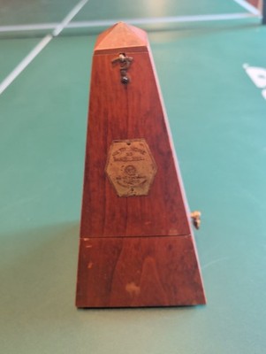 Vintage Metronome de Maelzel Made By Seth Thomas Clock Co. Winds up, Works