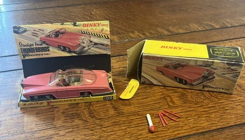 Vintage Dinky Toys 100 Thunderbirds Lady Penelope FAB1 Original Missiles & Box