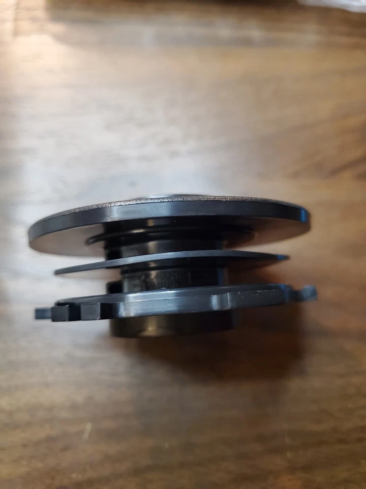 NOS OEM STIHL STRING/WEED TRIMMER AUTO SPOOL TOP HALF PT# 4002 713 9701 --UN1 - Image 3 of 4