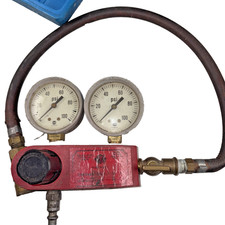 Aircraft tool supply differential cylinder pressure tester