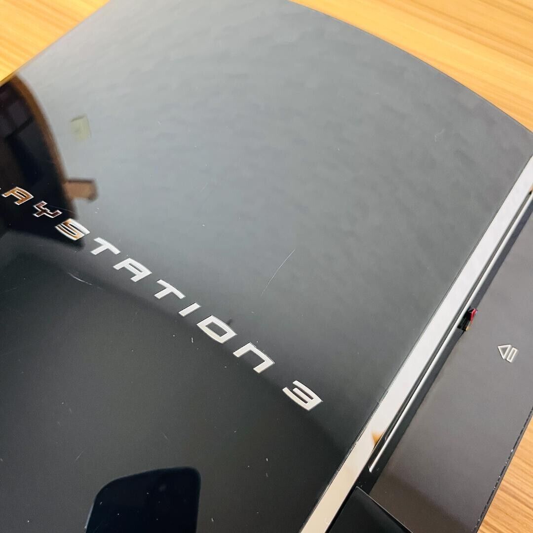 Sony PlayStation 3 PS3 CECHA00 60GB First Black Model Sony PlayStation 3 PS3 CECHA00 60GB First Black Model