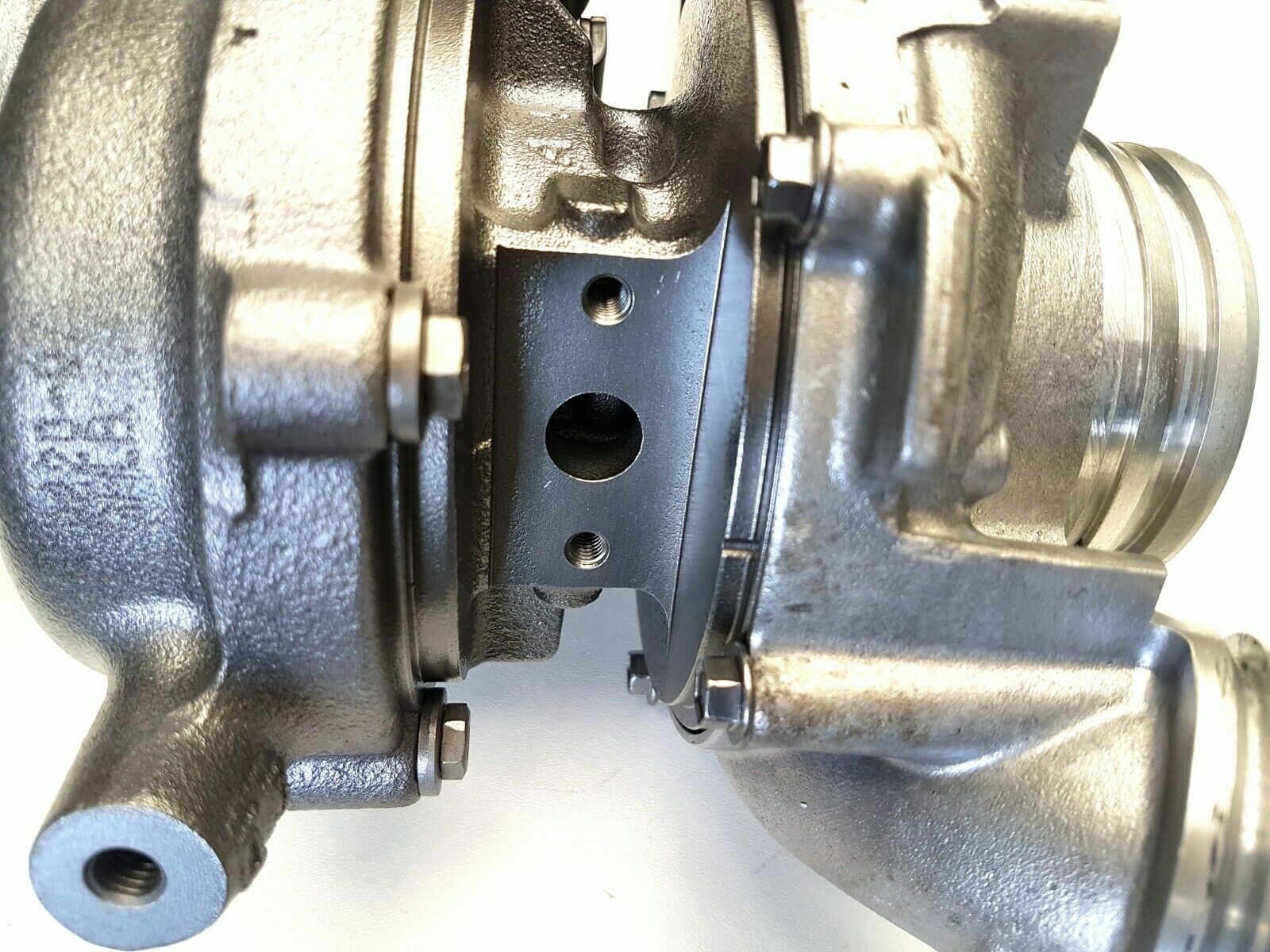 Turbocharger BMW 120d 220d 320d 420d 518d 520d X3 X4 20 d 8570083 