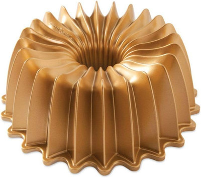 Brilliance Bundt Pan Gold