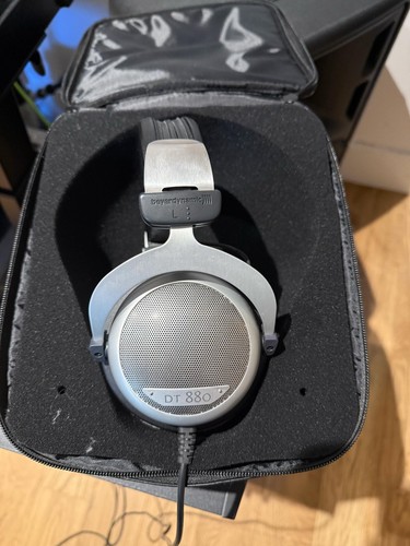 BEYERDYNAMIC dt 880 600ohm hifi headphone