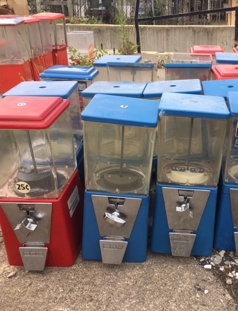 OAK Astro Vista 300 Candy Gumball machine 25 cent vend Incl Lock