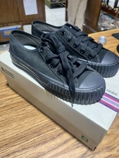 PF Flyers Classic Low Top Black Style MC2002SD Mens size 4.5 Womens size 6 new