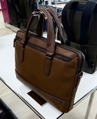 NEW Tumi Harrison SYCAMORE Slim 100% Leather Laptop Brief