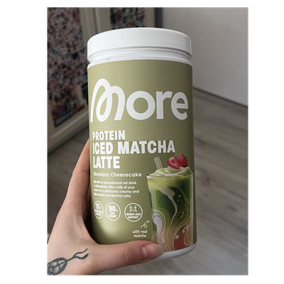 more Protein Pulver Iced Matcha Latte Strawberry Cheesecake, 90% weniger Zucker